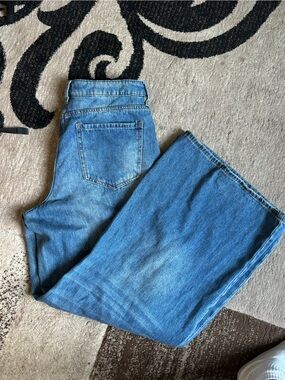 Classic High-Waist Blue Women’s Jeans